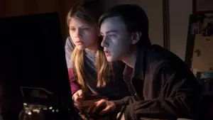 Backdrop to the movie "The Lodge" #302440