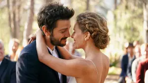 Backdrop to the movie "Wander Darkly" #417924