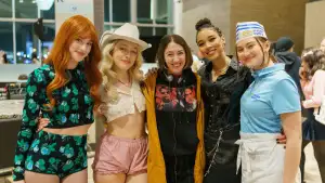 Backdrop to the movie "Forbidden Fruits" #793946