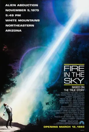 Poster to the movie "Fire in the Sky" #276807