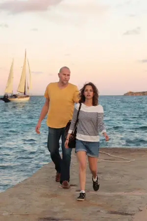 Poster to the movie "Headwind" #755584