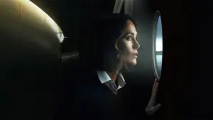 Backdrop to the movie "The Woman in Cabin 10" #778939