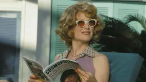 Backdrop to the movie "Far from Heaven" #384779