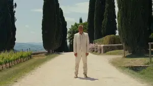 Backdrop to the movie "Jay Kelly" #550747