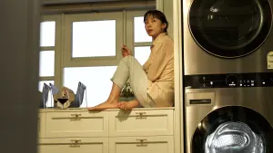 Backdrop to the movie "Kill Boksoon" #253180