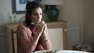 Backdrop to the movie "Broken" #695244