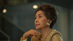 Backdrop to the movie "A Normal Woman" #674667