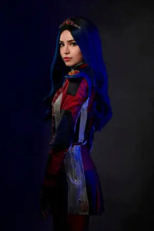 Poster to the movie "Descendants 3" #726496