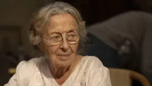 Backdrop to the movie "Eleanor the Great" #527611