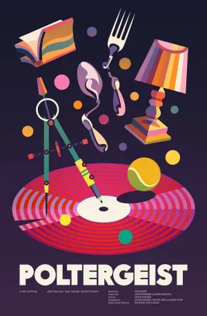 Poster to the movie "Poltergeist" #106280