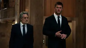 Backdrop to the movie "Crime 101" #513163