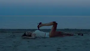 Backdrop to the movie "It Follows" #592685