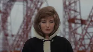 Backdrop to the movie "Red Desert" #775126