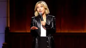 Backdrop to the movie "Taylor Tomlinson: Prodigal Daughter" #787410