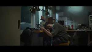 Backdrop to the movie "Linked to Small Promises" #800930