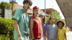 Watch film La familia Benet&oacute;n | La familia Benet&oacute;n | Teaser Tr&aacute;iler Oficial | 22 de marzo solo en cines