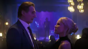 Backdrop to the movie "The Naked Gun" #519963