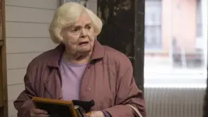 Backdrop to the movie "Eleanor the Great" #527581