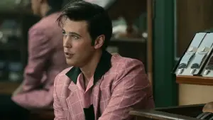 Backdrop to the movie "Elvis" #635692