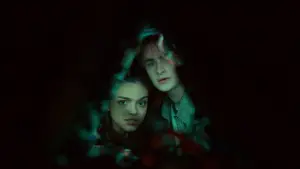 Backdrop to the movie "Y2K" #604451