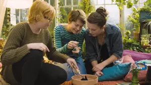 Backdrop to the movie "Girls Lost" #673574