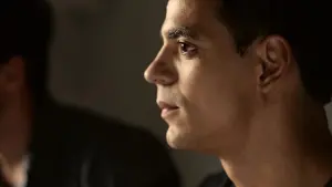 Backdrop to the movie "The Blonde One" #471274