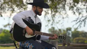 Backdrop to the movie "Zero to Hero" #443114