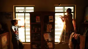 Backdrop to the movie "Thudarum" #719785