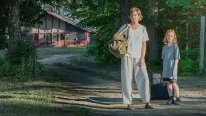 Backdrop to the movie "Janet Planet" #684237