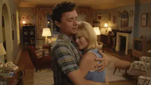 Backdrop to the movie "Here" #619015