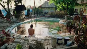 Backdrop to the movie "Y Tu Mamá También" #698361