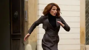 Backdrop to the movie "Canary Black" #622797