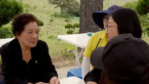 Backdrop to the movie "Life Goes On" #415756