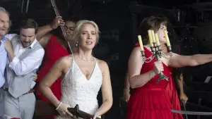 Backdrop to the movie "Bride Hard" #782900