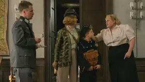 Backdrop to the movie "Jojo Rabbit" #179505