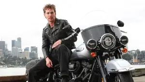 Backdrop to the movie "The Bikeriders" #588415