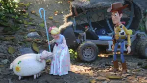 Backdrop to the movie "Toy Story 4" #924855