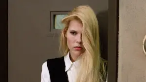 Backdrop to the movie "Student Confidential" #743574