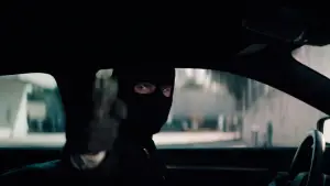 Backdrop to the movie "Crime 101" #513173