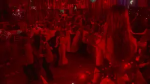 Backdrop to the movie "Carrie" #639207