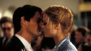 Backdrop to the movie "Showgirls" #606657