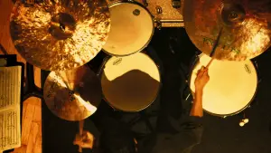 Backdrop to the movie "Whiplash" #565721