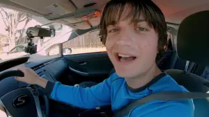 Backdrop to the movie "Spree" #729649