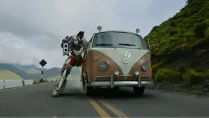 Backdrop to the movie "Transformers: Rise of the Beasts" #799945