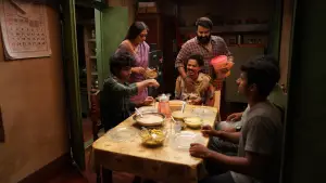 Backdrop to the movie "Thudarum" #719796