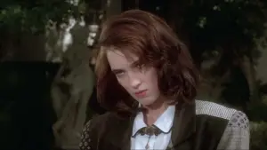 Backdrop to the movie "Heathers" #854795