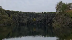 Backdrop to the movie "Shallow Grave" #890706