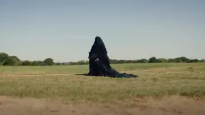 Backdrop to the movie "The Woman in the Yard" #612746