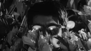 Backdrop to the movie "High and Low" #685288