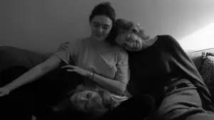 Backdrop to the movie "His Three Daughters" #641332